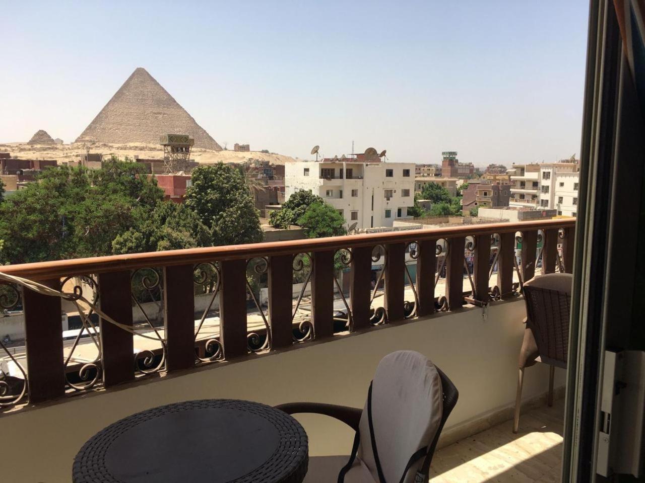 El Aida Pyramids View Hotel Kafret el-Gabal Exteriér fotografie