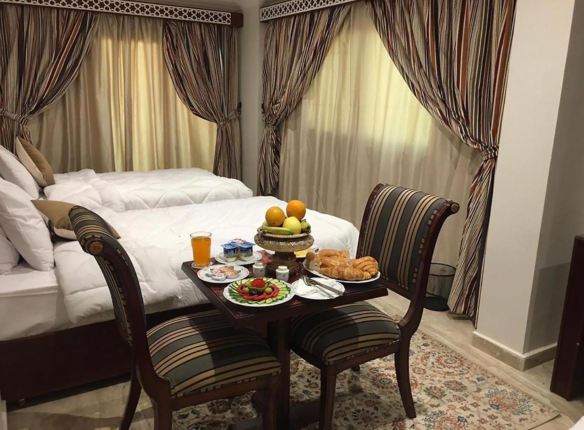 El Aida Pyramids View Hotel Kafret el-Gabal Exteriér fotografie